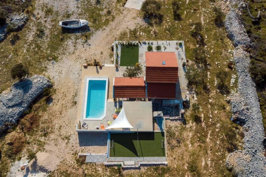 Isolated Paradise Adio Mare Милна Екстер'єр фото